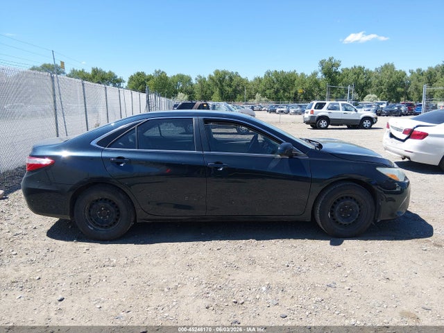 45246170 :رقم المزاد ، 4T1BF1FK1GU500656 vin ، 2016 Toyota Camry Le مزاد بيع