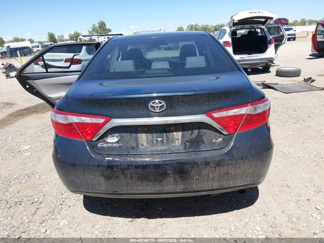 45246170 :رقم المزاد ، 4T1BF1FK1GU500656 vin ، 2016 Toyota Camry Le مزاد بيع