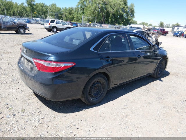 45246170 :رقم المزاد ، 4T1BF1FK1GU500656 vin ، 2016 Toyota Camry Le مزاد بيع