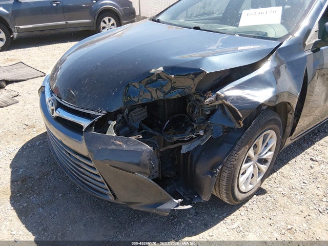 45246170 :رقم المزاد ، 4T1BF1FK1GU500656 vin ، 2016 Toyota Camry Le مزاد بيع