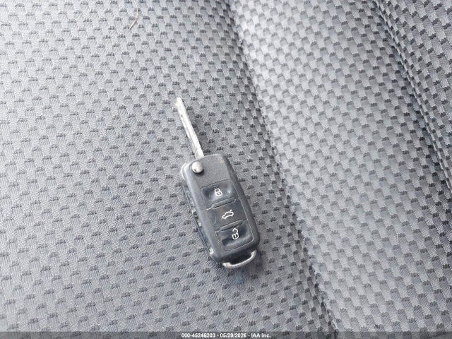 45246203 :رقم المزاد ، 3VW2K7AJ1BM390669 vin ، 2011 Volkswagen Jetta 2.0l Base/2.0l S مزاد بيع