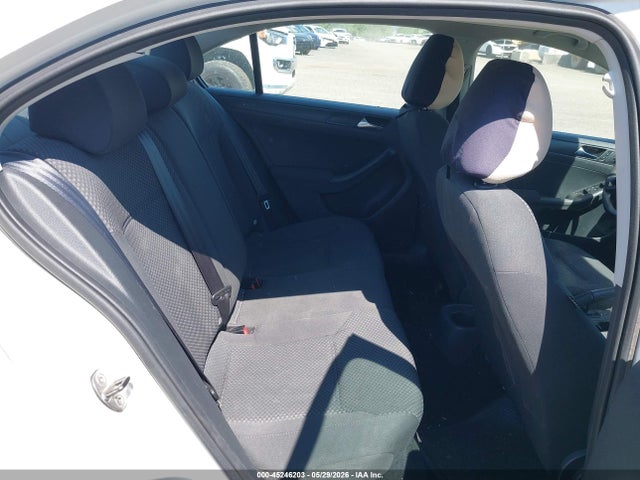 45246203 :رقم المزاد ، 3VW2K7AJ1BM390669 vin ، 2011 Volkswagen Jetta 2.0l Base/2.0l S مزاد بيع
