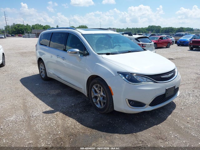 2018 Chrysler Pacifica Limited მანქანა იყიდება აუქციონზე, vin: 2C4RC1GG5JR251532, აუქციონის ნომერი: 45246207