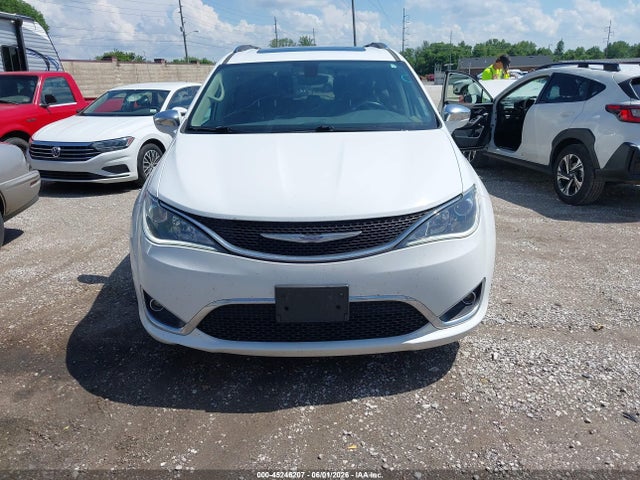 2018 Chrysler Pacifica Limited მანქანა იყიდება აუქციონზე, vin: 2C4RC1GG5JR251532, აუქციონის ნომერი: 45246207