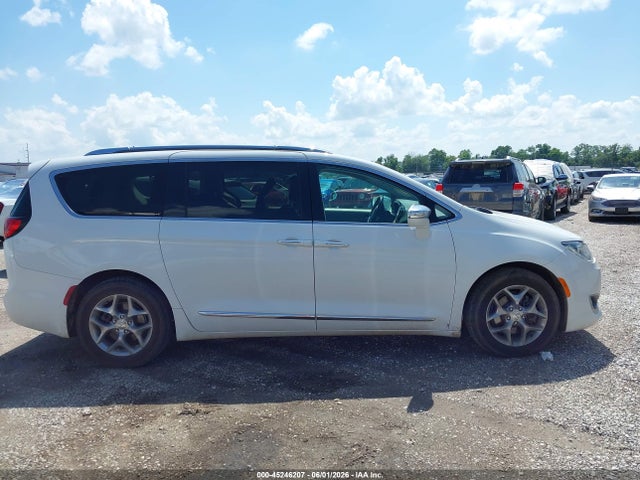 2018 Chrysler Pacifica Limited მანქანა იყიდება აუქციონზე, vin: 2C4RC1GG5JR251532, აუქციონის ნომერი: 45246207