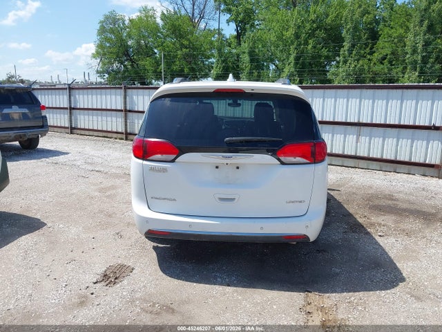 2018 Chrysler Pacifica Limited მანქანა იყიდება აუქციონზე, vin: 2C4RC1GG5JR251532, აუქციონის ნომერი: 45246207