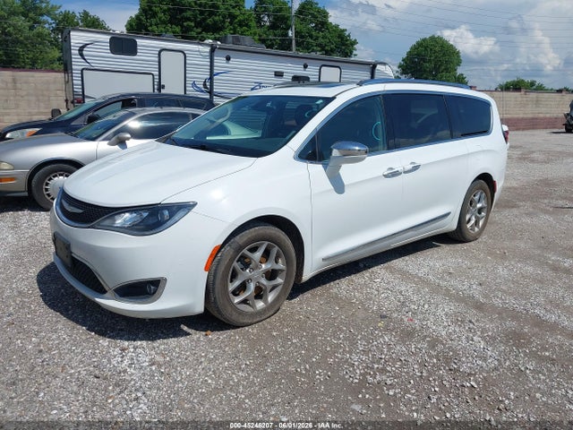 2018 Chrysler Pacifica Limited მანქანა იყიდება აუქციონზე, vin: 2C4RC1GG5JR251532, აუქციონის ნომერი: 45246207