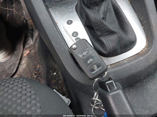 45246217 :رقم المزاد ، 3VW2K7AJ4BM371856 vin ، 2011 Volkswagen Jetta 2.0l S مزاد بيع