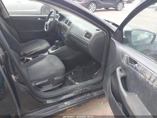 45246217 :رقم المزاد ، 3VW2K7AJ4BM371856 vin ، 2011 Volkswagen Jetta 2.0l S مزاد بيع