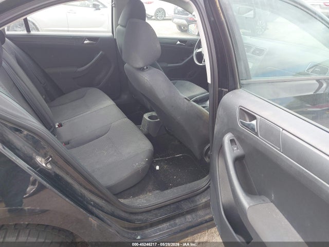 45246217 :رقم المزاد ، 3VW2K7AJ4BM371856 vin ، 2011 Volkswagen Jetta 2.0l S مزاد بيع