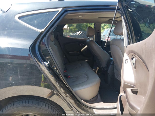 45246225 :رقم المزاد ، KM8JU3AGXFU037396 vin ، 2015 Hyundai Tucson Se مزاد بيع