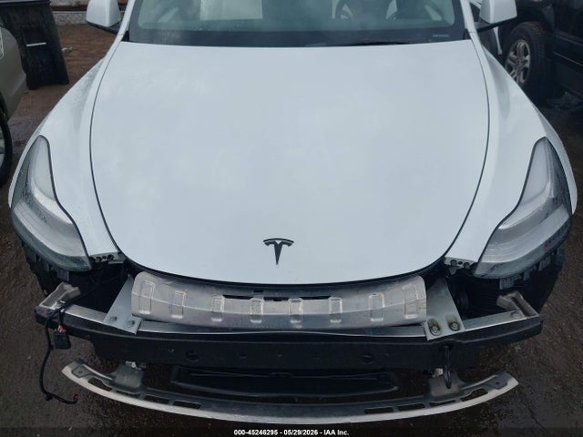 2023 Tesla Model Y Awd/long Range Dual Motor All-wheel Drive მანქანა იყიდება აუქციონზე, vin: 7SAYGDEE1PA147501, აუქციონის ნომერი: 45246295