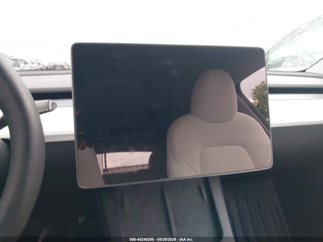 2023 Tesla Model Y Awd/long Range Dual Motor All-wheel Drive მანქანა იყიდება აუქციონზე, vin: 7SAYGDEE1PA147501, აუქციონის ნომერი: 45246295