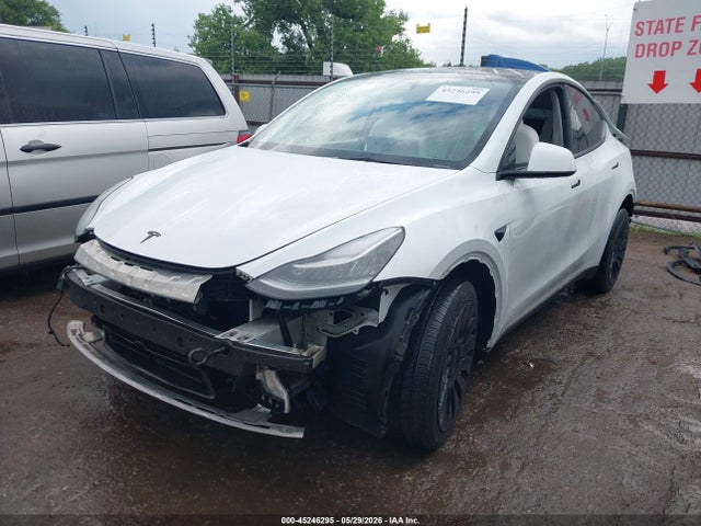 2023 Tesla Model Y Awd/long Range Dual Motor All-wheel Drive მანქანა იყიდება აუქციონზე, vin: 7SAYGDEE1PA147501, აუქციონის ნომერი: 45246295