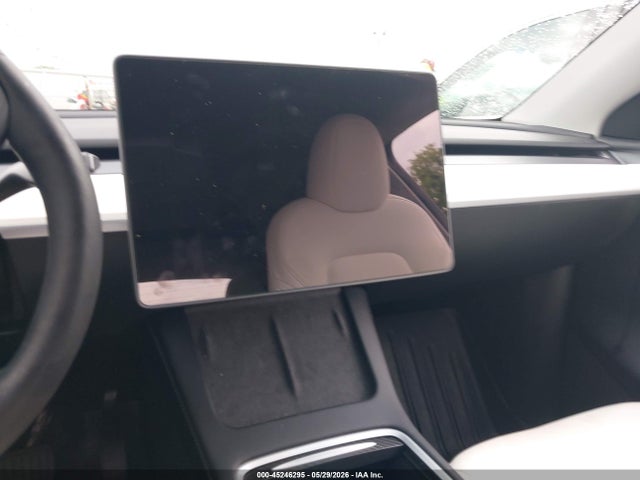 2023 Tesla Model Y Awd/long Range Dual Motor All-wheel Drive მანქანა იყიდება აუქციონზე, vin: 7SAYGDEE1PA147501, აუქციონის ნომერი: 45246295