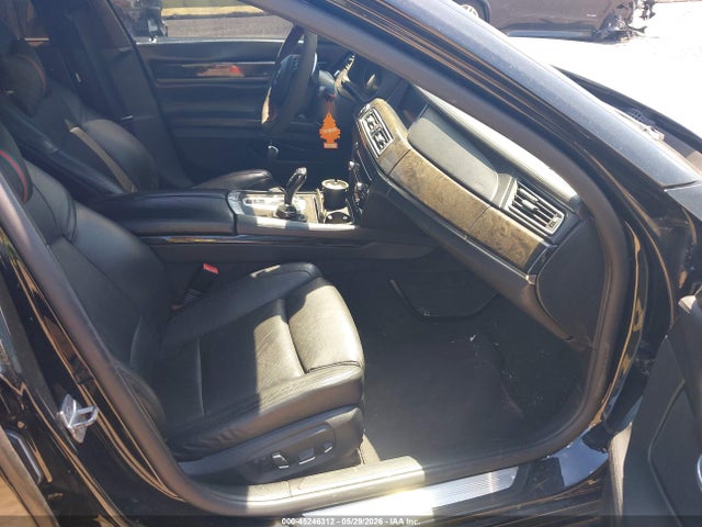 2014 Bmw Alpina B7 მანქანა იყიდება აუქციონზე, vin: WBAYE8C54ED135473, აუქციონის ნომერი: 45246312