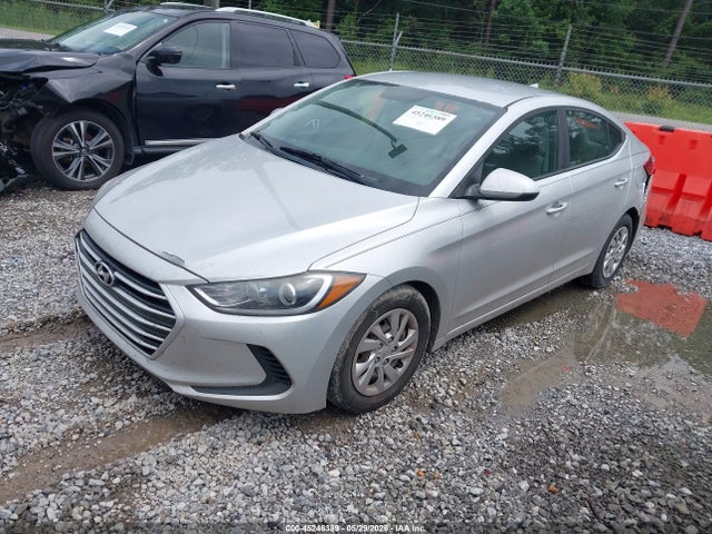 Hyundai ELANTRA SE 2018 5NPD74LF8JH376101 Image 2