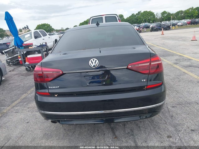 Продажа на аукционе авто 2017 Volkswagen Passat 1.8t R-line, vin: 1VWDT7A37HC051898, номер лота: 45246396
