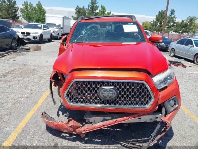 5TFCZ5AN3JX149084 Toyota Tacoma Trd Off Road