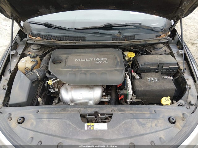 45246456 :رقم المزاد ، 1C3CCCAB0FN713096 vin ، 2015 Chrysler 200 Limited مزاد بيع