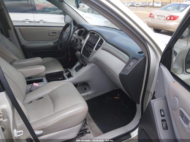 45246467 :رقم المزاد ، JTEGP21AX50090807 vin ، 2005 Toyota Highlander V6 مزاد بيع