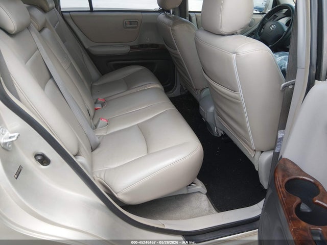 45246467 :رقم المزاد ، JTEGP21AX50090807 vin ، 2005 Toyota Highlander V6 مزاد بيع
