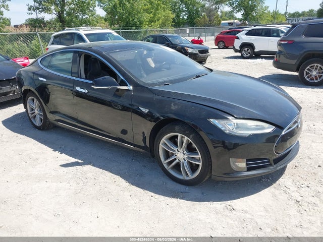 Продажа на аукционе авто 2013 Tesla Model S, vin: 5YJSA1CNXDFP21520, номер лота: 45246534