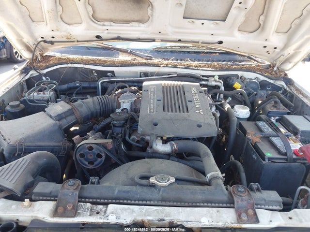 45246582 :رقم المزاد ، JA4MT31H6YP812236 vin ، 2000 Mitsubishi Montero Sport Ls/xls مزاد بيع