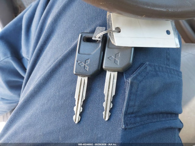 45246582 :رقم المزاد ، JA4MT31H6YP812236 vin ، 2000 Mitsubishi Montero Sport Ls/xls مزاد بيع