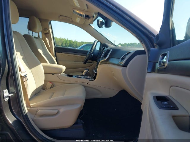 Продаж на аукціоні авто 2017 Jeep Grand Cherokee Laredo 4x2, vin: 1C4RJEAG8HC845864, номер лоту: 45246601