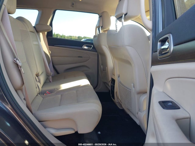 Продаж на аукціоні авто 2017 Jeep Grand Cherokee Laredo 4x2, vin: 1C4RJEAG8HC845864, номер лоту: 45246601
