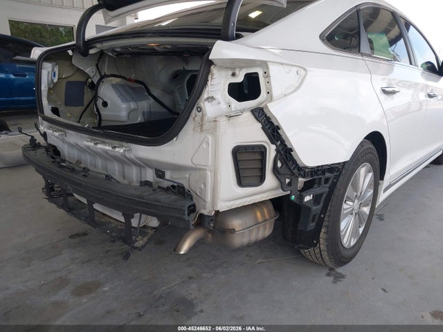 Продажа на аукционе авто 2017 Hyundai Sonata Hybrid Se, vin: KMHE24L19HA054071, номер лота: 45246652