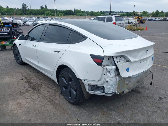 Tesla Model 3 Rear-wheel Drive 2023 5YJ3E1EA7PF561555 Image 3
