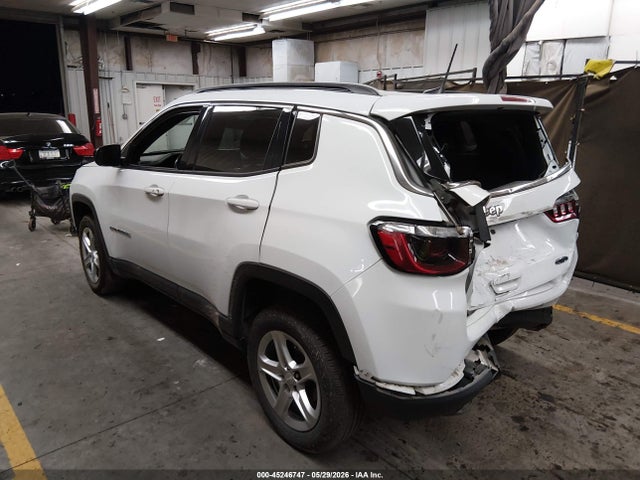 Jeep Compass Latitude 4x4 2023 3C4NJDBN7PT553390 Image 3