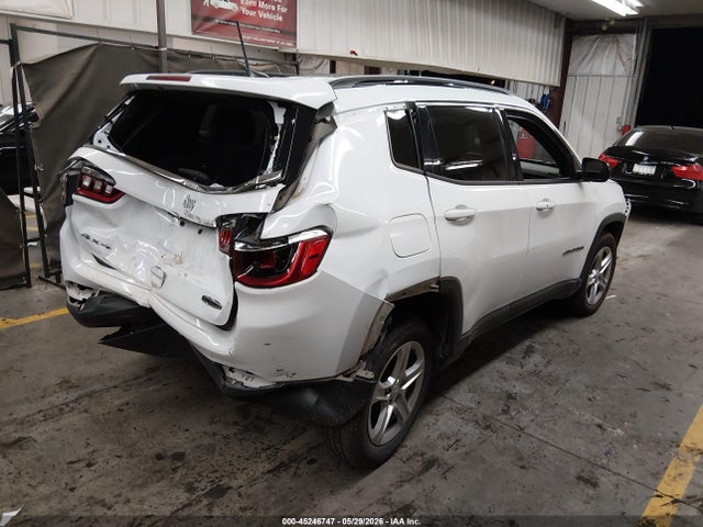 Jeep Compass Latitude 4x4 2023 3C4NJDBN7PT553390 Image 4