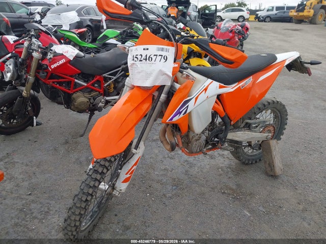 KTM 500 Exc-f Six Days 2023 VBKEXK406PM447473 Image 2