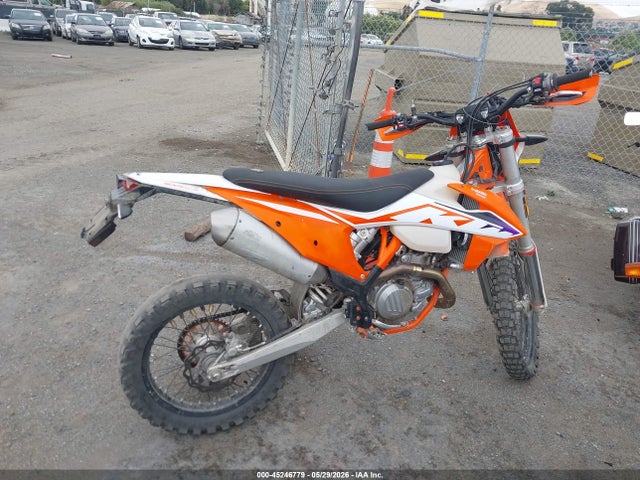 KTM 500 Exc-f Six Days 2023 VBKEXK406PM447473 Image 12
