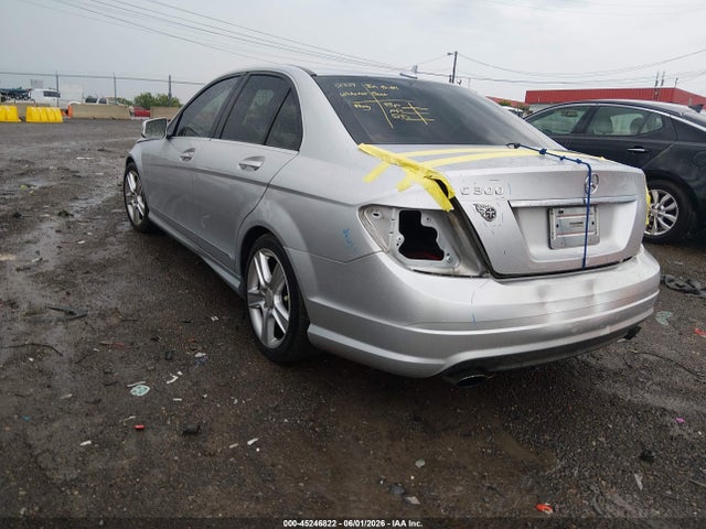 45246822 :رقم المزاد ، WDDGF5EB9AF421479 vin ، 2010 Mercedes-benz C 300 Luxury/sport مزاد بيع