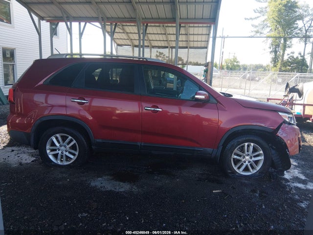 45246849 :رقم المزاد ، 5XYKT3A65FG577419 vin ، 2015 Kia Sorento Lx مزاد بيع