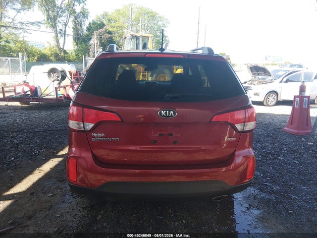 45246849 :رقم المزاد ، 5XYKT3A65FG577419 vin ، 2015 Kia Sorento Lx مزاد بيع