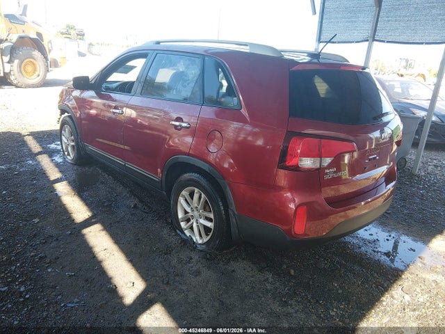 45246849 :رقم المزاد ، 5XYKT3A65FG577419 vin ، 2015 Kia Sorento Lx مزاد بيع