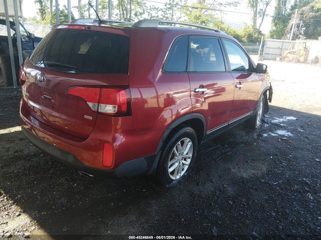 45246849 :رقم المزاد ، 5XYKT3A65FG577419 vin ، 2015 Kia Sorento Lx مزاد بيع