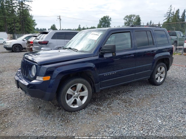Jeep Patriot Latitude 2014 1C4NJRFB0ED651533 Image 2