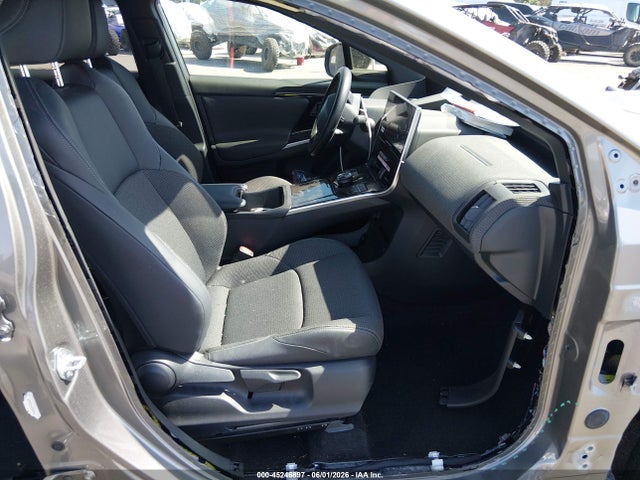 Toyota BZ4X XLE 2024 JTMAAAAA6RA039391 Image 5