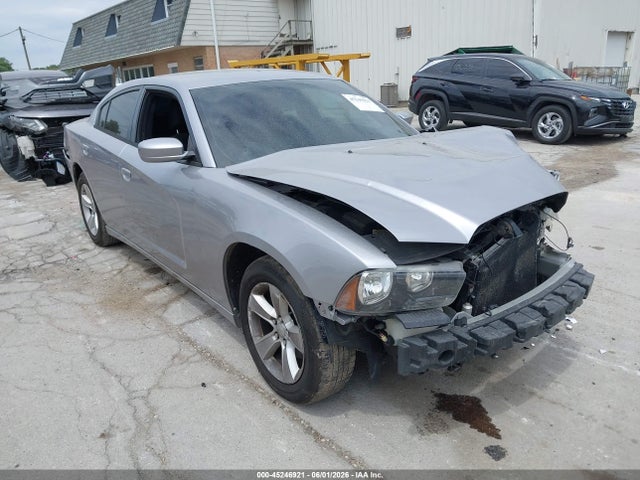 45246921 :رقم المزاد ، 2C3CDXBG3EH155640 vin ، 2014 Dodge Charger Se مزاد بيع