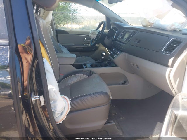 KIA SEDONA LX 2017 KNDMB5C19H6313134 Image 5