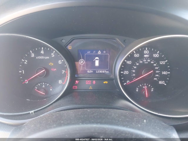 KIA SEDONA LX 2017 KNDMB5C19H6313134 Image 7