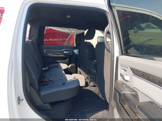45247069 :رقم المزاد ، 3C63R3HL2NG260140 vin ، 2022 Ram 3500 Big Horn  4x4 8' Box مزاد بيع