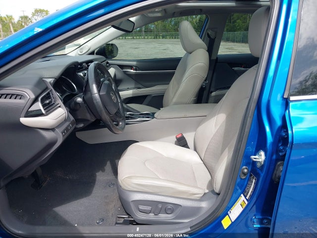 45247128 :رقم المزاد ، 4T1K61AKXLU401772 vin ، 2020 Toyota Camry Xse مزاد بيع