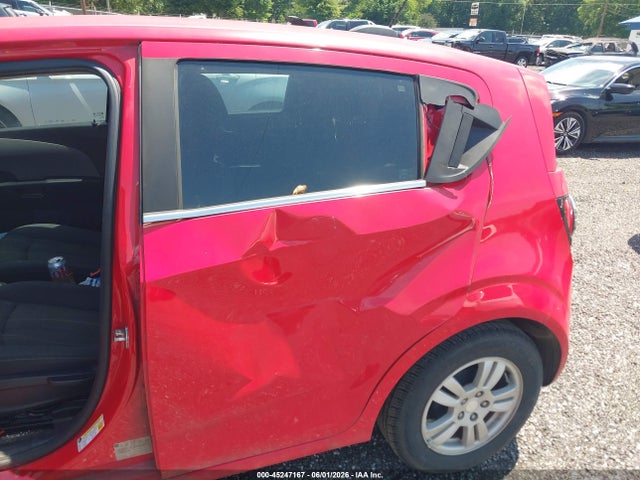 45247167 :رقم المزاد ، 1G1JC6SHXG4167348 vin ، 2016 Chevrolet Sonic Lt Auto مزاد بيع